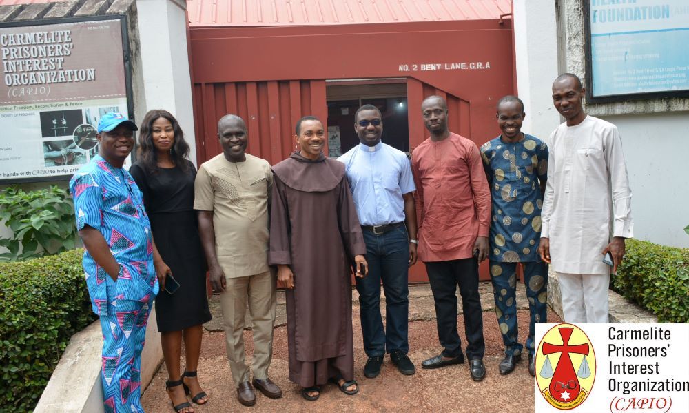 Carmelite Fr. Jude Isiguzo during a courtesy visit by Emmanuel Kanikwu, officer in charge of Oji River Custodial Centre in Enugu state, Nigeria (Courtesy of Chukwuanu Okoli, Communication Officer, Capio)