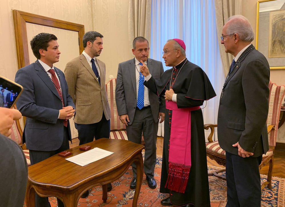 Monsignor Pena Parra speaks to delegation