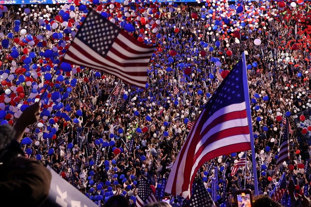 Balloons and flags at DNC