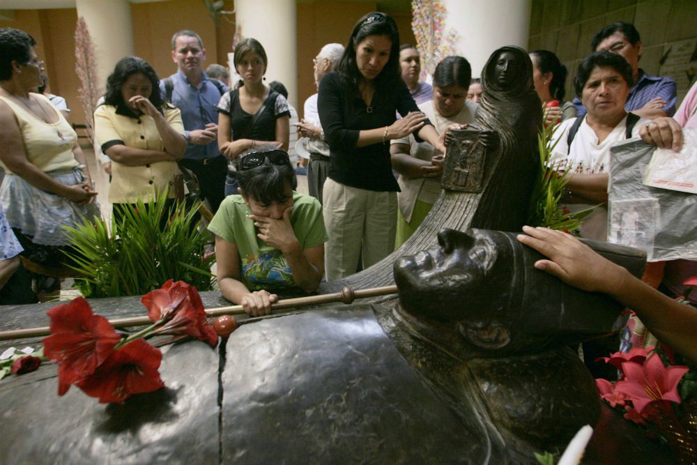 Romero tomb