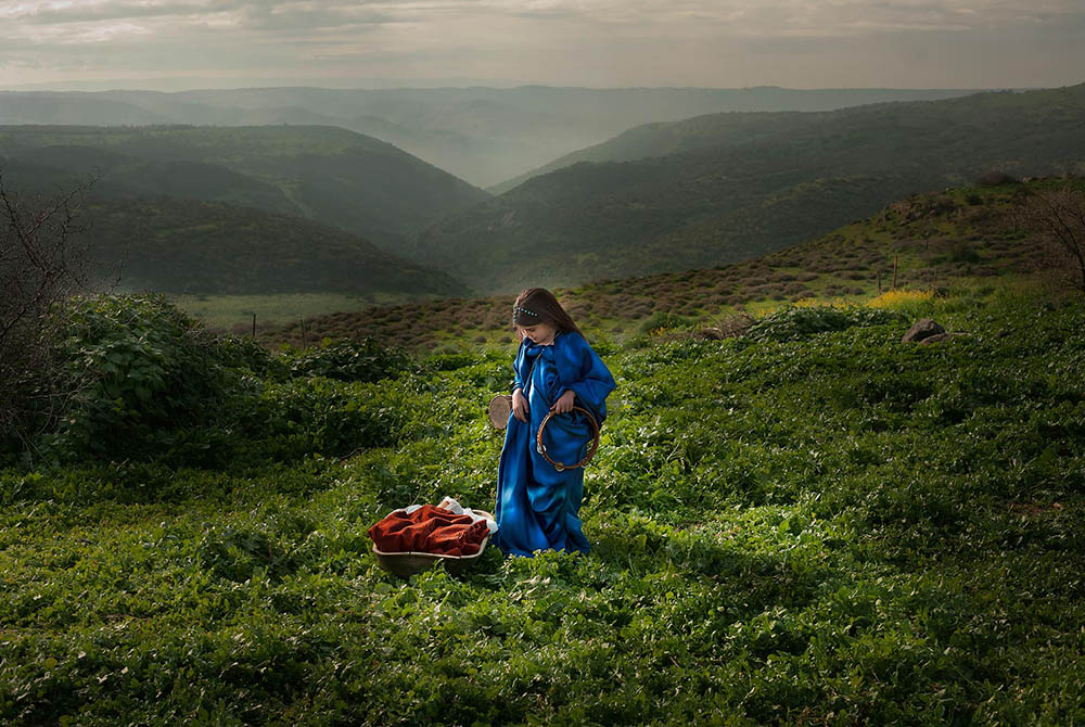 Miriam and Moses, from Dikla Laor's photography book "Women of the Bible" (Dikla Laor)