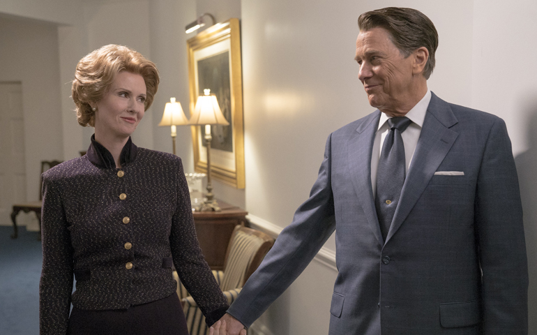 Cynthia Nixon (as Nancy Reagan) and Tim Matheson (as Ronald Reagan) in "Killing Reagan" (National Geographic Channels/Hopper Stone, SMPSP)