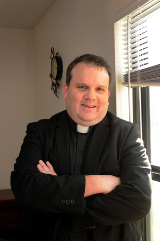 Fr. Ray Leonard at his home in St. Mary’s, Ga. (RNS/The Star-Ledger/Nancy Reynolds)