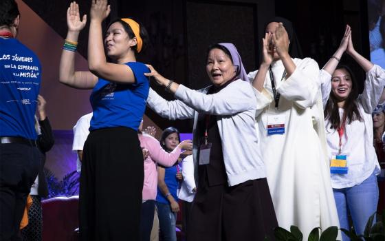 Delegates celebrate the Sept. 23 closing session of the V Encuentro in Grapevine, Texas. (CNS/Tyler Orsburn)