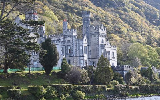 Kylemore Abbey in Connemara, Ireland (Julie A. Ferraro)