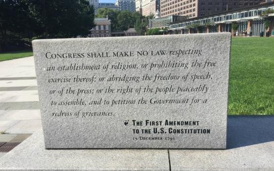 A monument to the First Amendment to the U.S. Constitution stands outside Independence Hall in Philadelphia. (Wikimedia Commons/Zakarie Faibis)