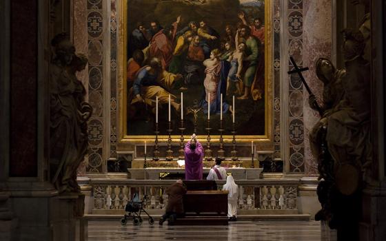 The Altar of the Transfiguration in St. Peter's Basilica at the Vatican in February 2013 (Wikimedia Commons/Westerdam)