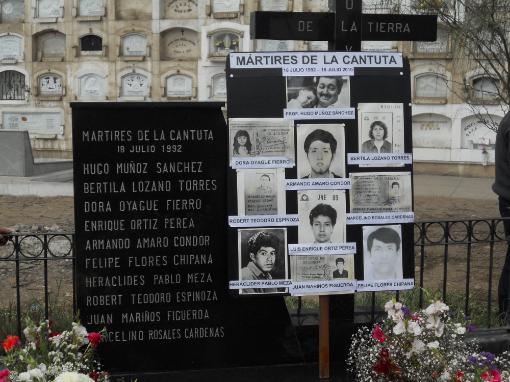A tombstone for 10 victims of the La Cantuta massacre who were disappeared on July 18, 1992 by President Alberto Fujimori's Grupo Colina. (Flickr/The Advocacy Project/Karin Orr/CC BY-NC-SA 2.0)