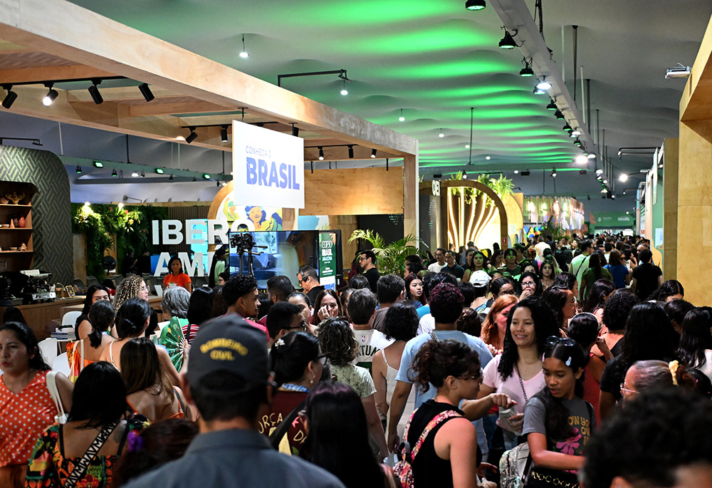People visit the green zone at the COP30 United Nations climate change conference in Belém, Brazil, on Nov. 20. (COP30/Alex Ferro)