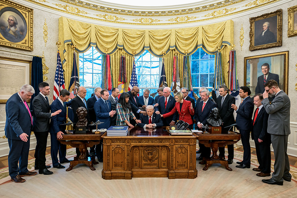 President Donald Trump meets with members of the White House Faith Office in the Oval Office in Washington, D.C., March 5, 2026. (Wikimedia Commons/Official White House Photo/Molly Riley)