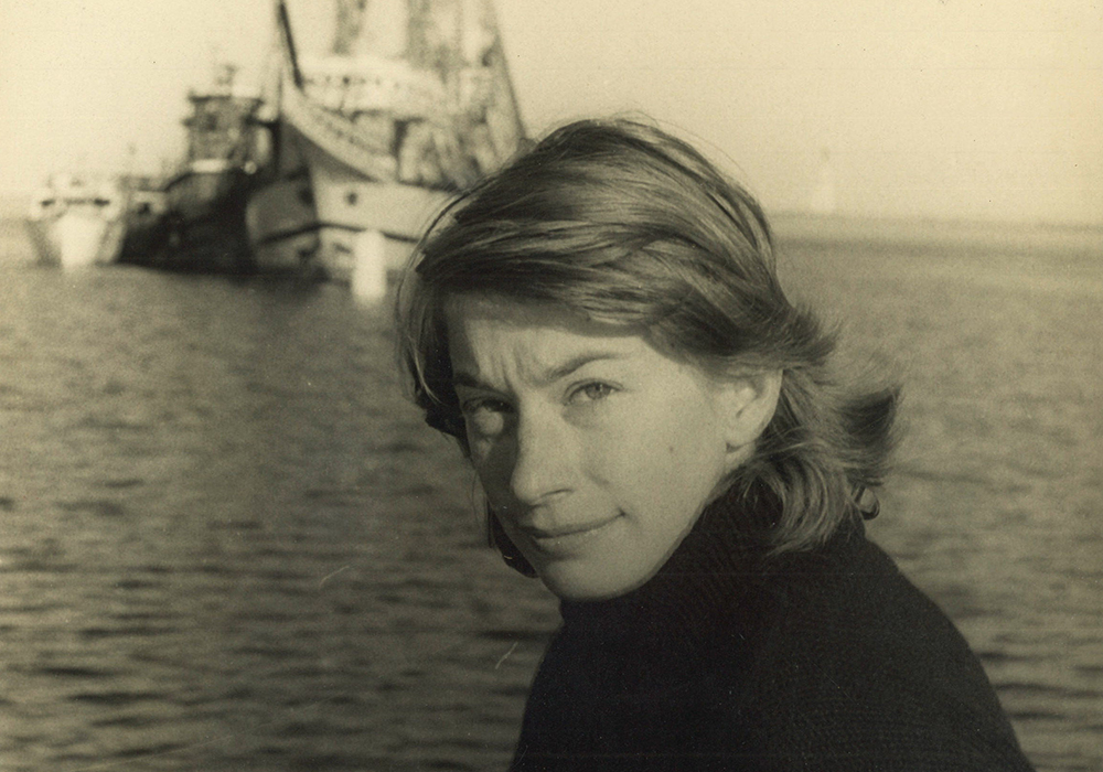 Mary Oliver as a young woman, ca. 1965-1970 (Library of Congress/©NW Orchard LLC, used with permission of Bill Reichblum/Molly Malone Cook)