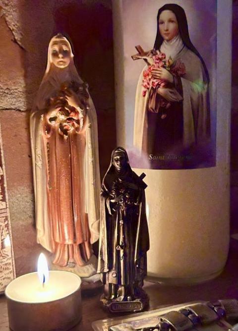 An altar created by Antonio Pagliarulo is dedicated to St. Thérèse of Lisieux. (Courtesy of Antonio Pagliarulo)